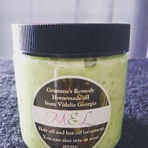 Meet your Posher, Regina